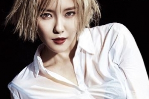 효민 여름 화보, 물에 젖은 섹시한 몸매 “자신감 찾고 싶어”