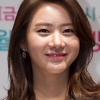 한그루, 과감한 옆트임 드레스 ‘시선 집중’