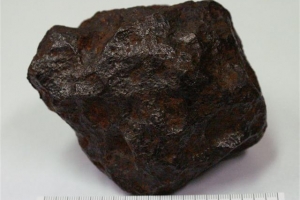 40년전 주운 2㎏짜리 돌덩이, 알고보니 운석