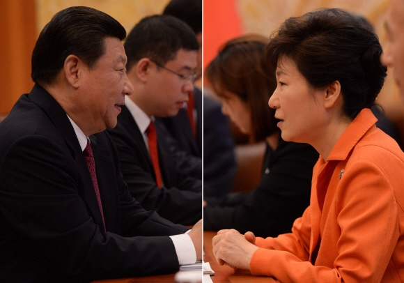 박근혜 대통령이 3일 청와대에서 한국을 국빈방문한 시진핑 중국국가주석과 단독정상회담을 갖고 있다.  이언탁 기자 utl@seoul.co.kr
