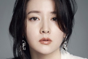 이영애 화보, 심플함 속 빛나는 청초한 아름다움