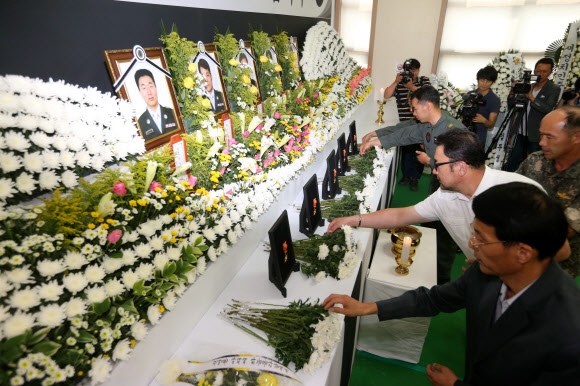 순직 소방관 분향소에 조문객 발길