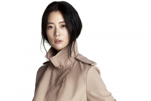 클라라 화보, 고혹적인 모습으로 돌아온 가을여자