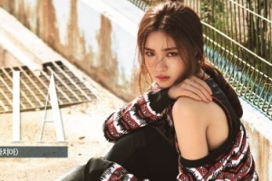 신세경 탄탄한 몸매 뇌쇄적인 눈빛, 그라치아 화보 공개