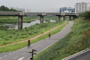[‘환경 업그레이드’ 2題] 금천, ‘녹색 안양천’ 복원하고