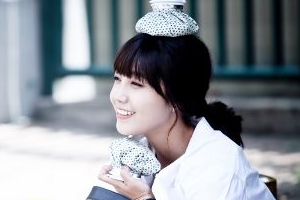 ‘트로트 여왕’ 정은지 더위 대처법, 휴대용 얼음 + 미소