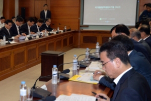 정 총리, 국가정책조정회의 주재