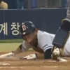 두산 최주환 ‘슬라이딩’ 외신서도 주목, 왜?
