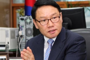 [의정 포커스] 김영선 중구의회 의장 “서민·소외계층 챙기는 사람 중심 의회를”