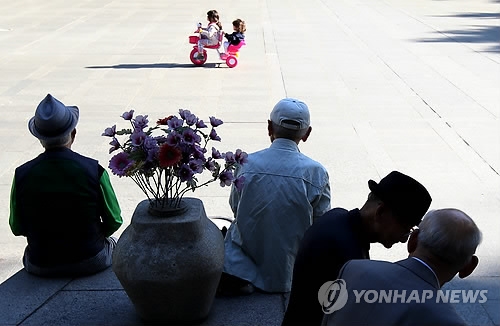 내년 복지예산 10%대 증액 추진…비중 30% 첫 돌파 전망