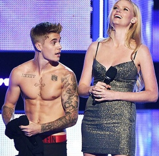 라라스톤(오른쪽)과 저스틴 비버. 저스틴 비버 인스타그램