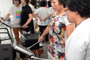 “숫자 확인하기 겁나네~”