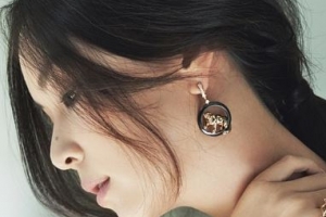 고소영 화보, 군살 없는 어깨 노출 ‘고혹적 포즈’