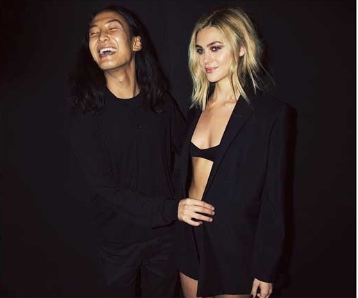 니콜라 펠츠와 디자이너 알렉산더 왕, 페이스북서  