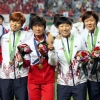 여자 축구, 동메달로 아쉬움 달랬다