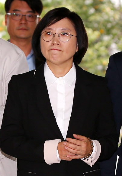 ’폭행 의혹’ 김현 의원, 피의자 신분 경찰 출석