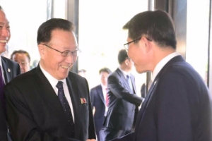 인천아시안게임 폐막식 들른 北 고위급인사들 “북 선수단 지원 잘해줘 감사”