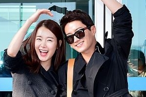 소이현 인교진 신혼여행, 블랙 커플룩 입고 ‘행복한 하트’