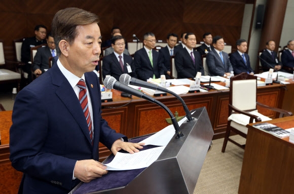 인사말하는 한민구 국방부 장관