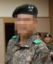 육군 17사단장.