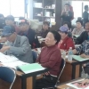 “고객에게 90도 인사, 프로 돼야 살아남죠”