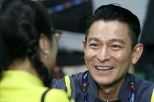 딸 생일에 650억 쓴 유덕화…저택‧전용기 구입