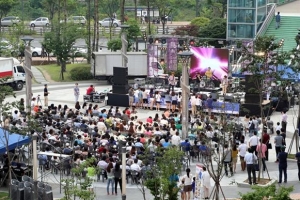 판교 근로자 문화 갈증 달랜 ‘사랑방 정오콘서트’ 폐지되나