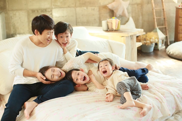 v.o.s 출신 박지헌 드디어 넷째 딸