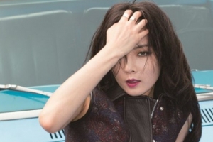 현아 뉴욕 화보, 차 보닛 위에서 과감 포즈 ‘섹시미 폭발’