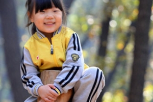 나무랑 떨어지기 싫어요~