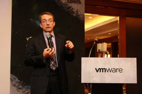 겔싱어 VM웨어 CEO ”삼성전자와 만나 협업 논의”