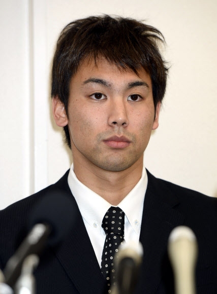 “카메라 훔치지 않았다”…일본 수영선수 변명 기자회견