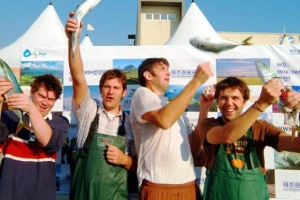 거센 물살 이겨낸 쫄깃한 제주 방어