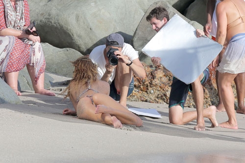 엎드린 모습도 섹시한 스와네포엘.