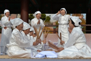 할머니 다듬이 공연단 ‘신명나는 한마당’