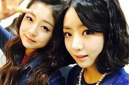 레이디스코드 매니저 구속 기소