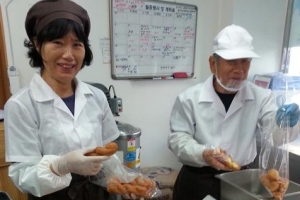 꽈배기 꼬았다 일자리 풀렸다