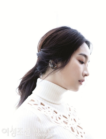 이민영 물오른 절정 여신 미모 과시