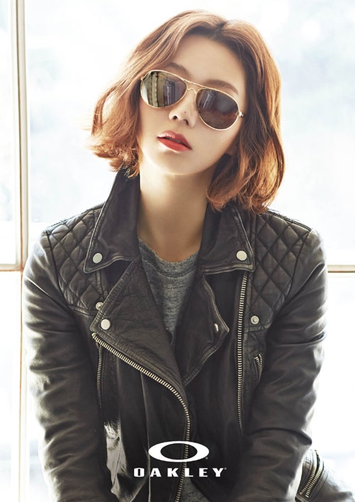 글로벌 브랜드 ‘오클리’ 모델에 발탁된 박수진 화보