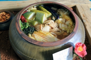 “전복김치, 무슨 맛일까?”