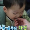 슈퍼맨이 돌아왔다 삼둥이, ‘메뚜기볶음’ 한입 먹어보더니 표정이? 반전