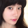 클라라, 더벅머리로 변신 충격셀카 공개… 무결점 아기 피부 ‘눈길’