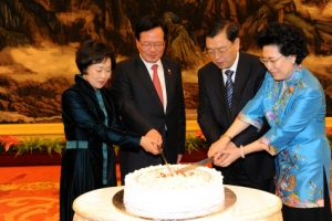 中서 생일축하 받는 정의화 의장