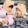 동지팥죽 나눠먹는 오누이