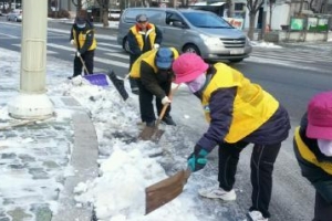 [이웃사촌] 평균 78세… “우리는 실버 공원 지킴이”
