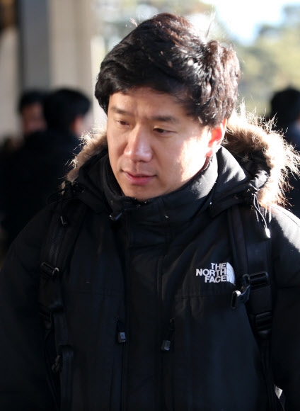 ’간첩사건 피고인’ 유우성씨 검찰에 고소인으로 출석