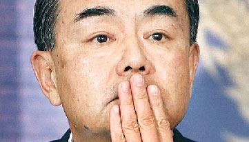 중국 외교부 수장인 왕이(王毅) 외교부장