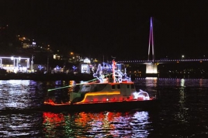 여수 밤바다 수놓은 관공선 화려한 불빛