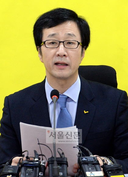 천호선 정의당 대표가 15일 국회 의원회관에서 신년 회견을 하고 있다. 김명국 선임기자 daunso@seoul.co.kr