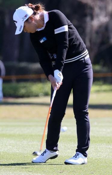 [포토] 안경벗은 리디아 고, 불운 개의치 않고 실력 뽐내… ‘우승하면 세계랭킹 1위로’